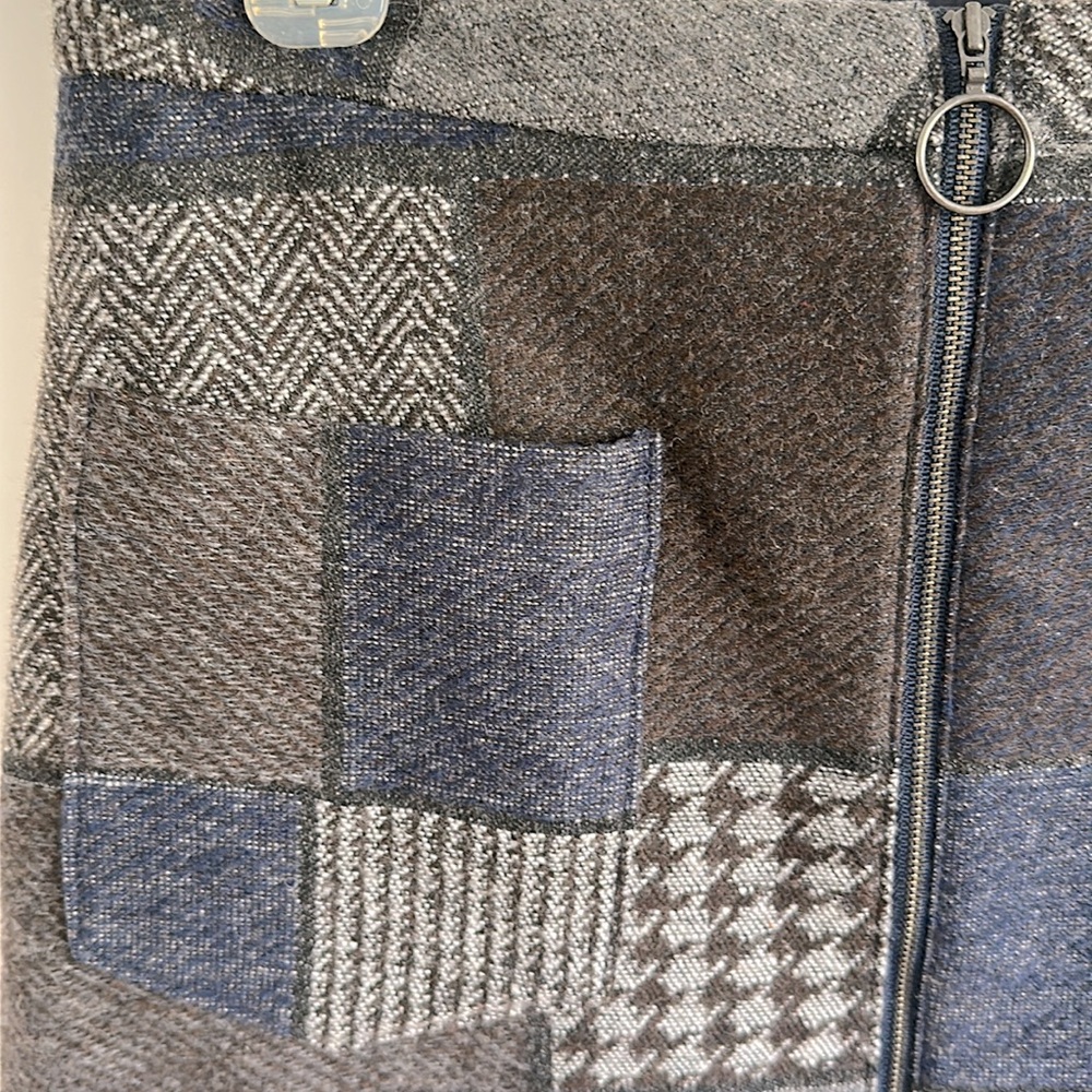 Bcbgmaxazria Patchwork Zip Front Lined Mini Skirt - image 3